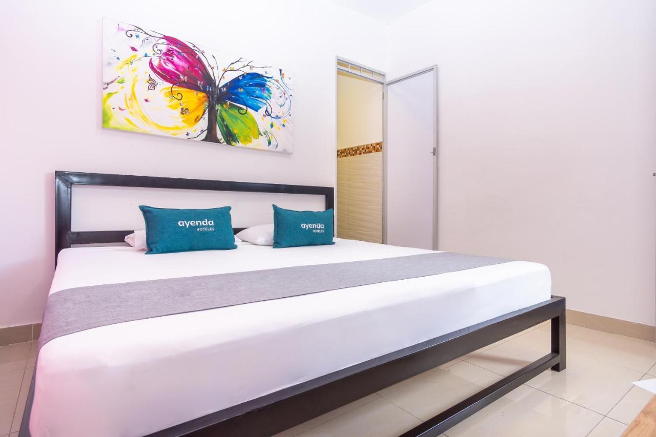 Ayenda San Juanero Hotel เนย์บา ภายนอก รูปภาพ